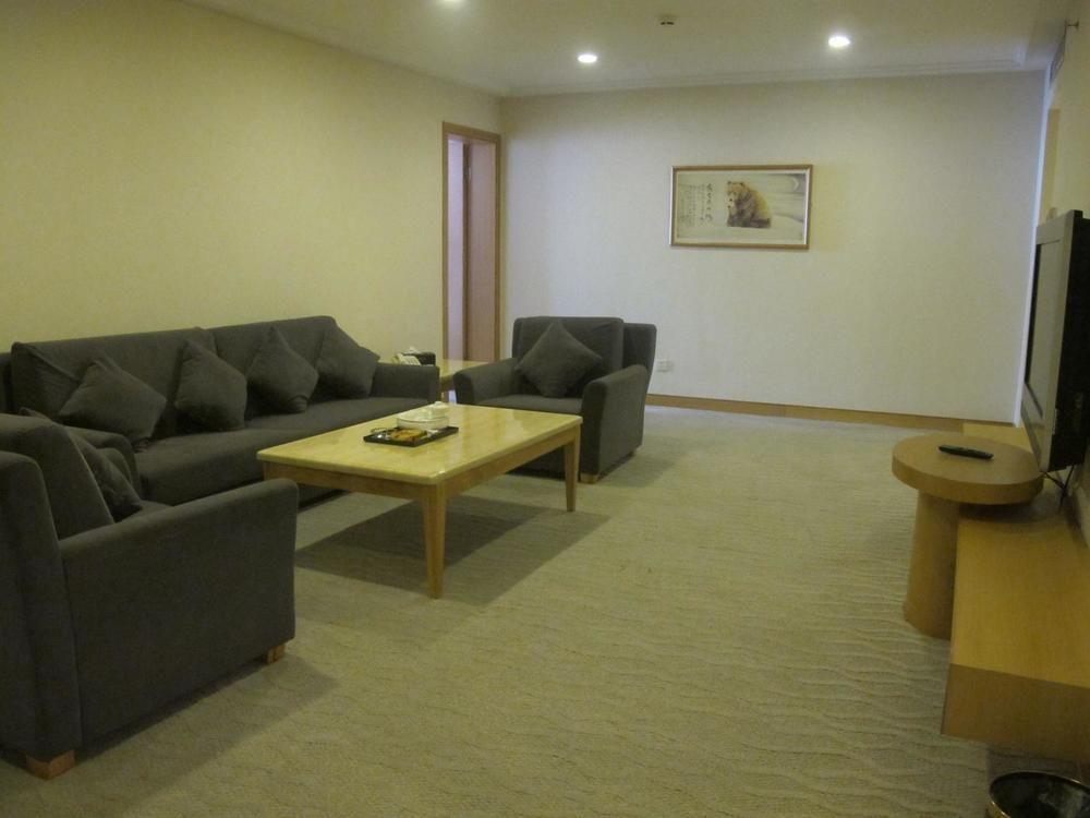 Garden Hotel שנטאו מראה חיצוני תמונה