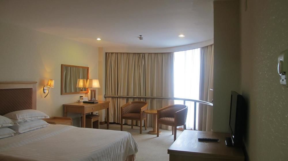 Garden Hotel שנטאו מראה חיצוני תמונה