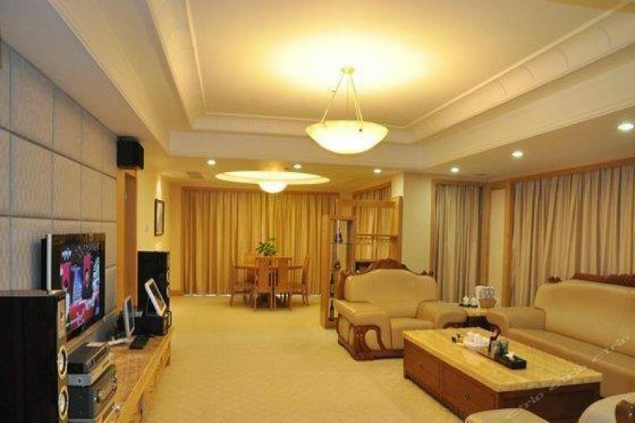 Garden Hotel שנטאו מראה חיצוני תמונה