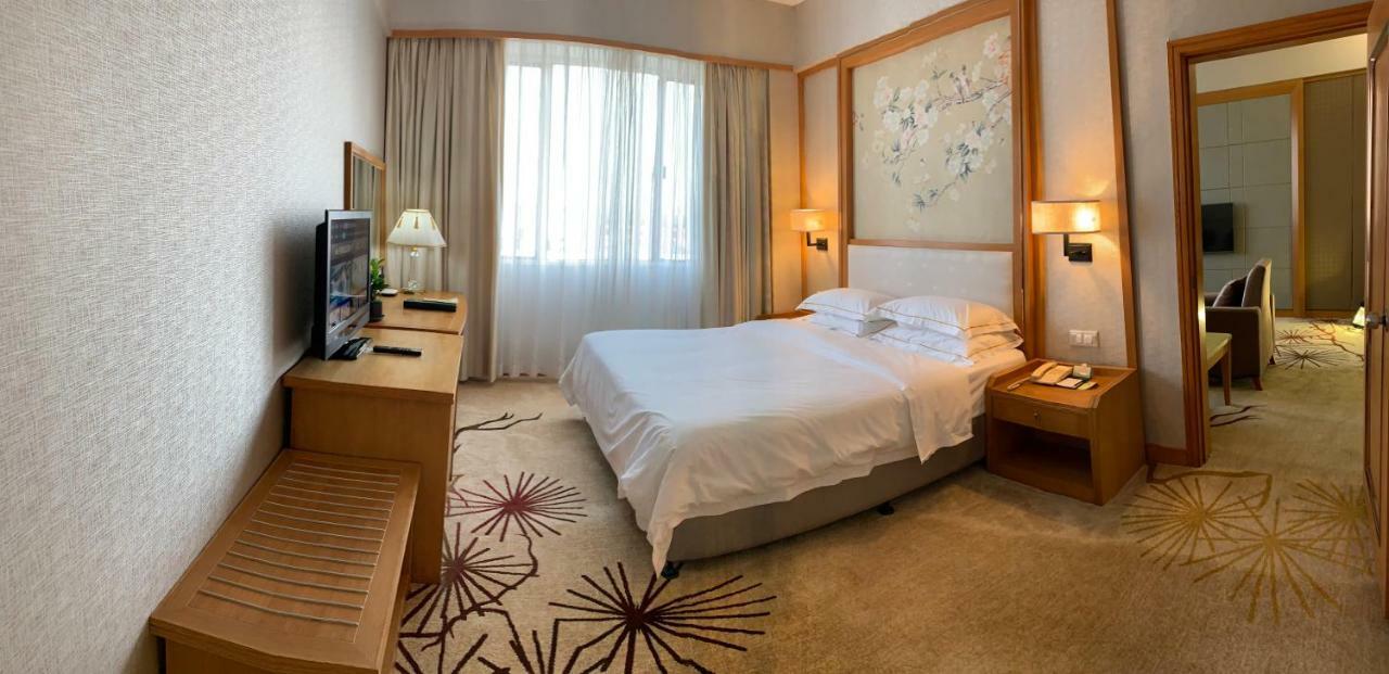 Garden Hotel שנטאו מראה חיצוני תמונה