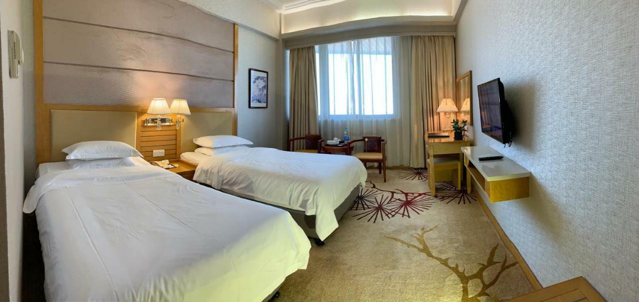Garden Hotel שנטאו מראה חיצוני תמונה