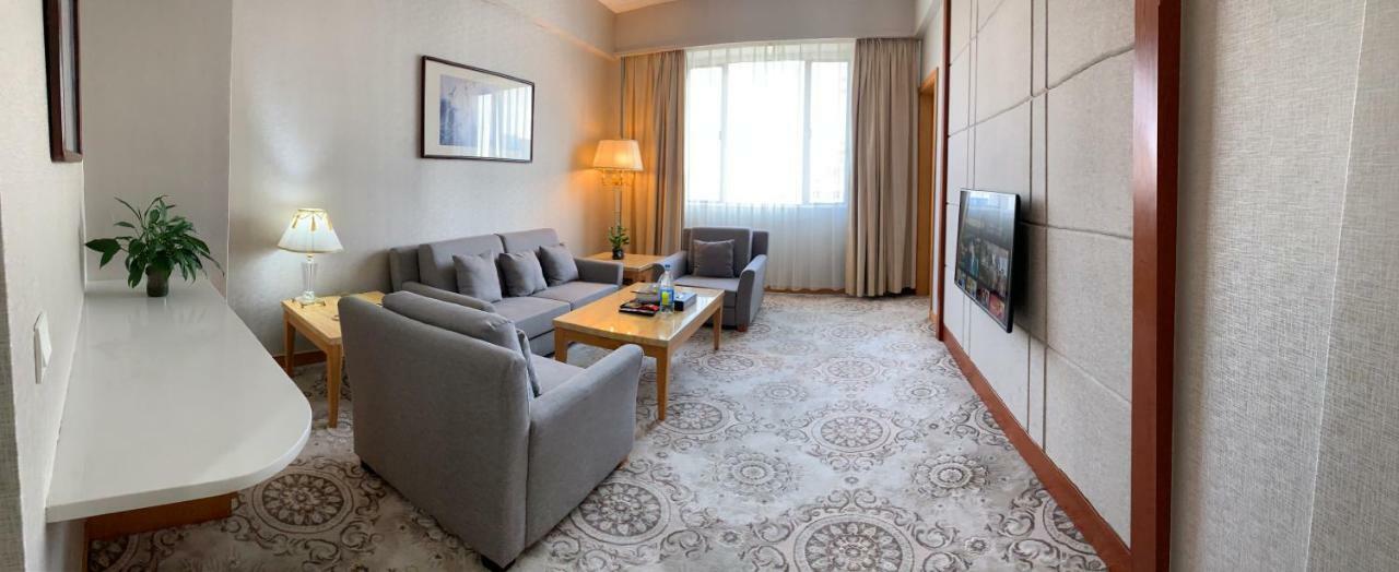 Garden Hotel שנטאו מראה חיצוני תמונה
